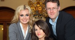 Faryl Smith signs record deal