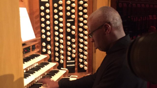 Wayne Marshall on the Royal Albert Hall organ